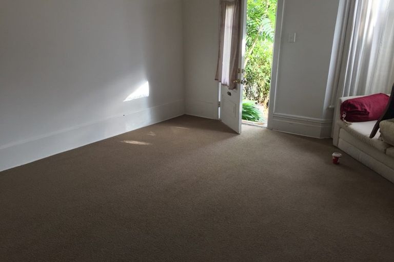 Photo of property in 38a Hereford Street, West End, Palmerston North, 4410