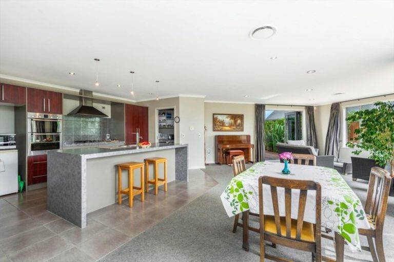 Photo of property in 19 Malbec Place, Rototuna, Hamilton, 3210