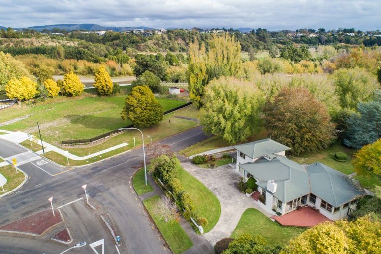 Photo of property in 122 Jickell Street, Hokowhitu, Palmerston North, 4410