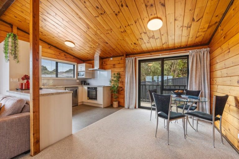 Photo of property in 25 Herekawe Drive, Spotswood, New Plymouth, 4310