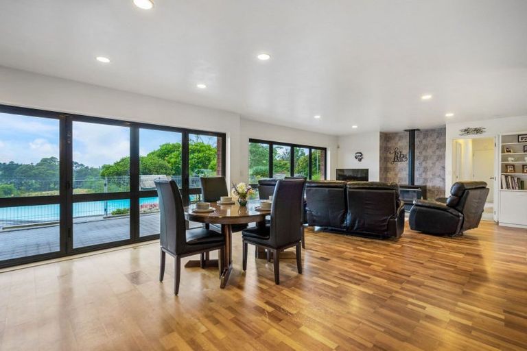 Photo of property in 239 Burtt Road, Paerata, Drury, 2578