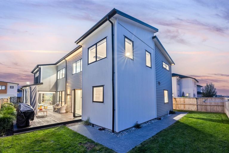 Photo of property in 9 Habitat Place, Hobsonville, Auckland, 0616