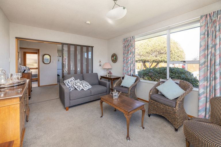 Photo of property in 1/25 Peebles Drive, Hei Hei, Christchurch, 8042