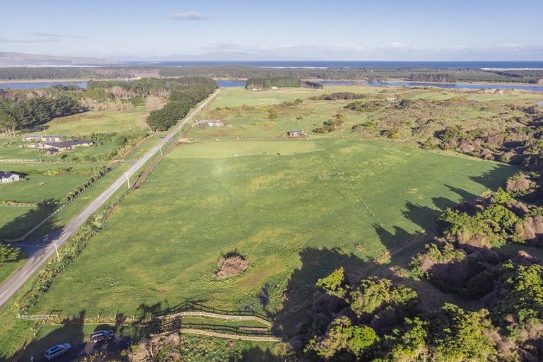 Photo of property in 350 Oreti Road, Otatara, Invercargill, 9879