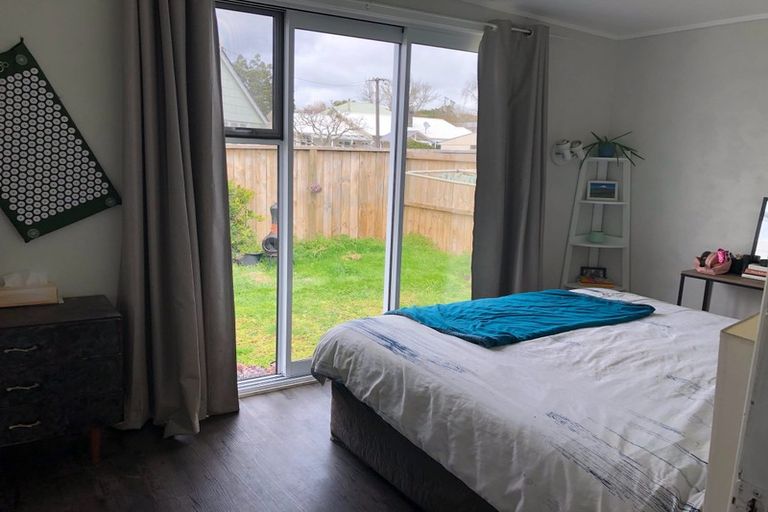 Photo of property in 63 Brois Street, Frankleigh Park, New Plymouth, 4310