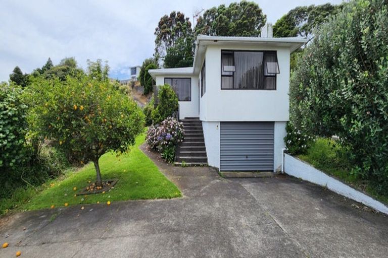 Photo of property in 103 Mangorei Road, Merrilands, New Plymouth, 4312