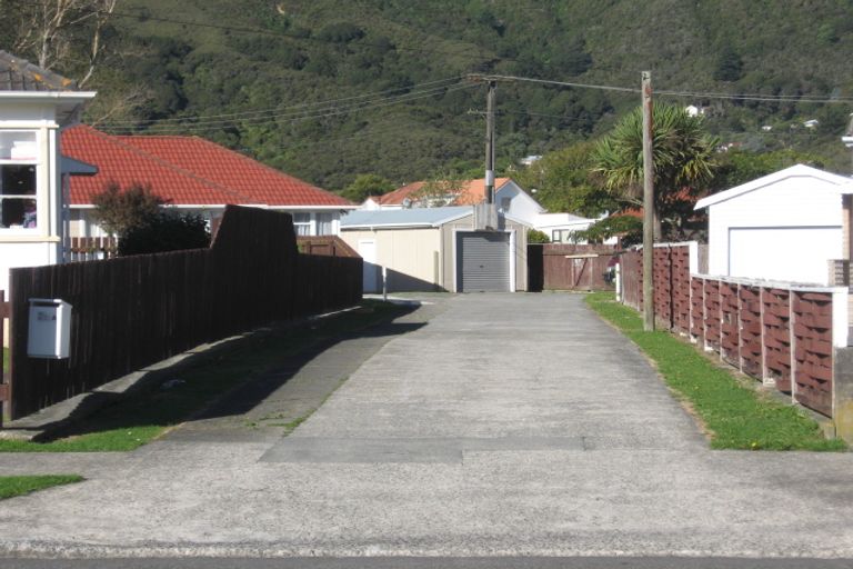 Photo of property in 25a Benge Crescent, Naenae, Lower Hutt, 5011