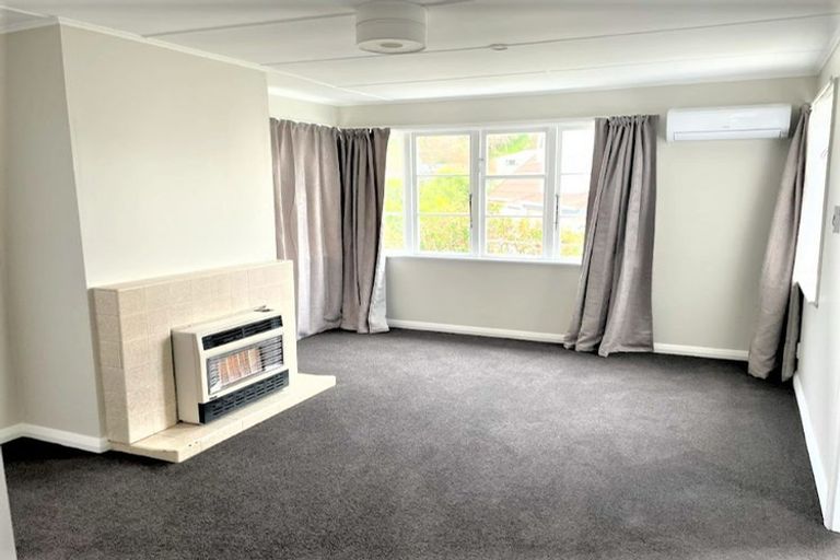 Photo of property in 8 Kipling Street, Johnsonville, Wellington, 6037