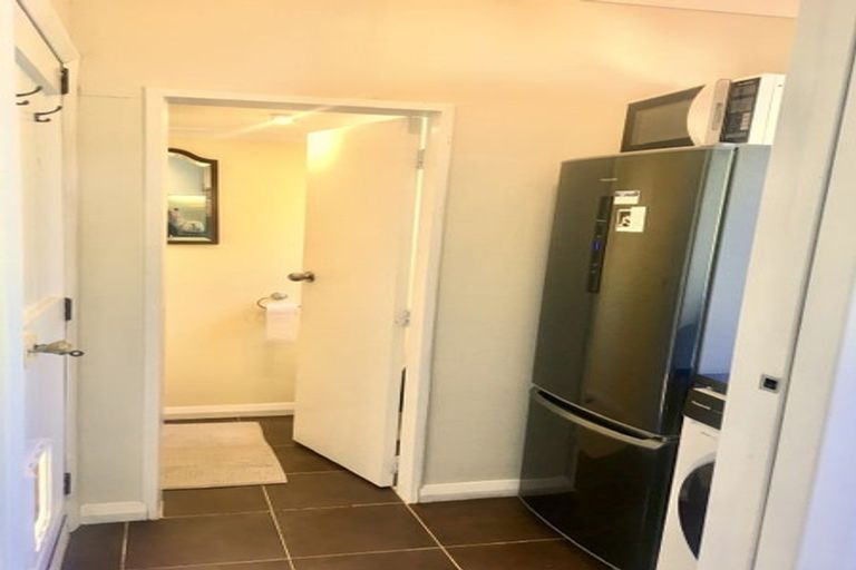 Photo of property in 40 Jackson Street, Island Bay, Wellington, 6023