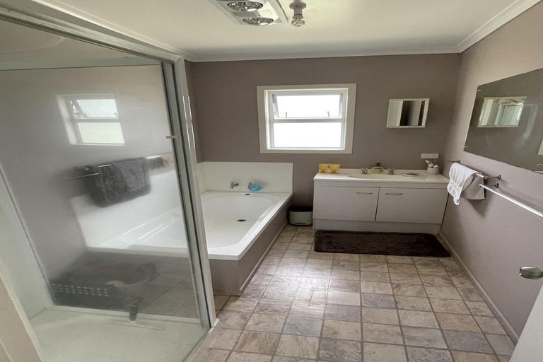 Photo of property in 15a Hillview Road, Waihi Beach, 3611