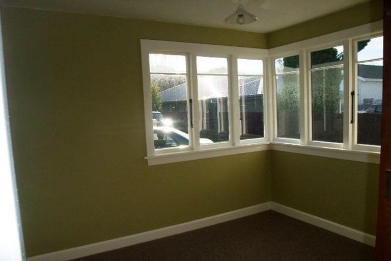 Photo of property in 2/8 Wharenui Road, Upper Riccarton, Christchurch, 8041