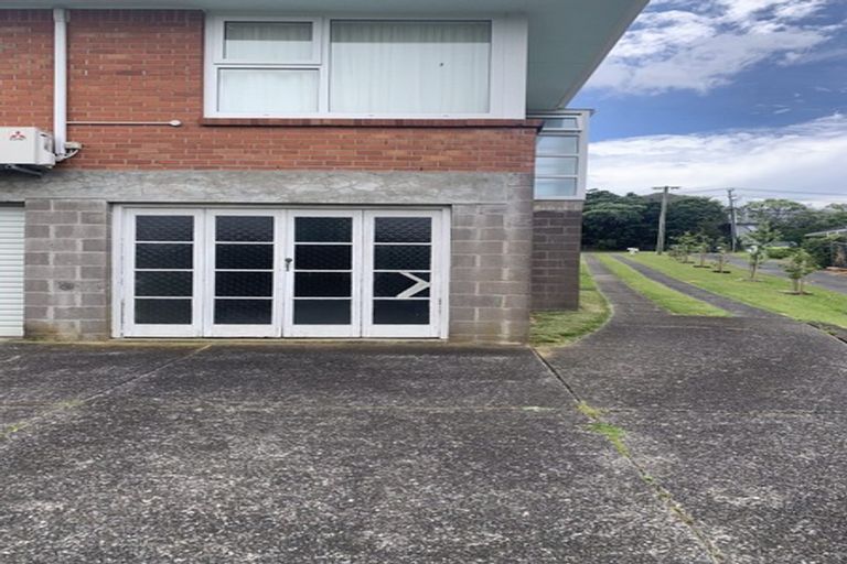 Photo of property in 3/7 Roberts Avenue, Bayswater, Auckland, 0622