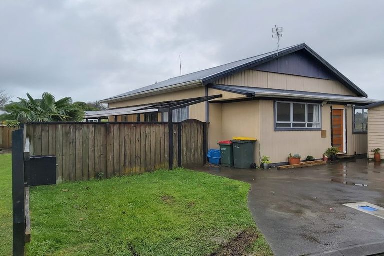 Photo of property in 124b Omata Road, Marfell, New Plymouth, 4310