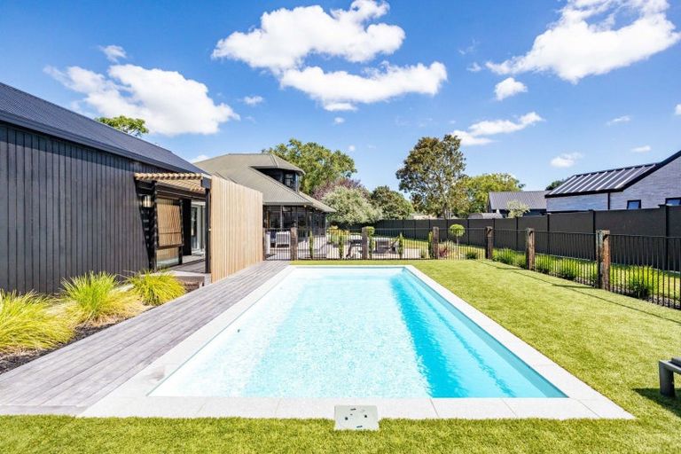 Photo of property in 218 Thornton Road, Cambridge, 3434