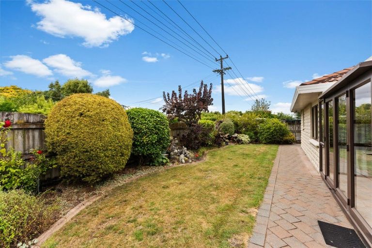 Photo of property in 11 Rosebank Avenue, Kelvin Grove, Palmerston North, 4414