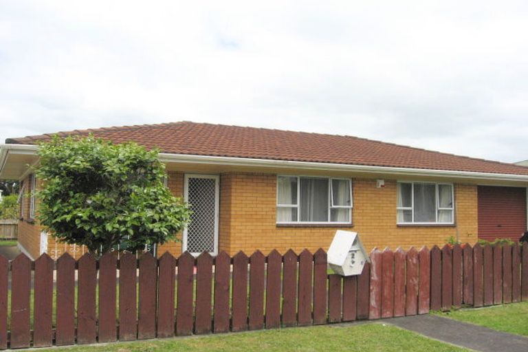 Photo of property in 2a Rosehill Drive, Rosehill, Papakura, 2113