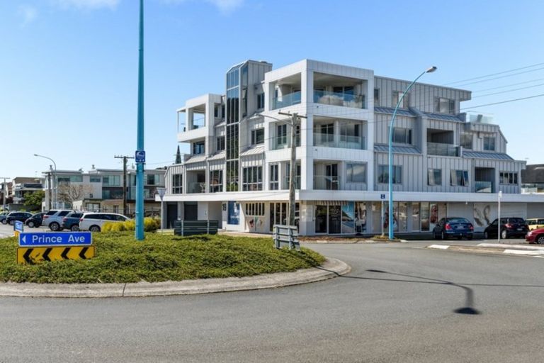 Photo of property in 8/19 Victoria Road, Mount Maunganui, 3116