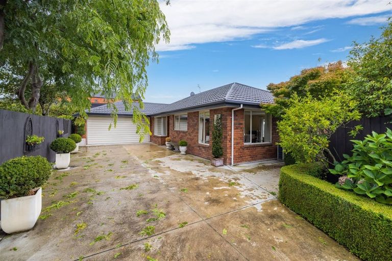 Photo of property in 117 Idris Road, Strowan, Christchurch, 8052