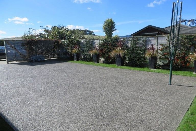 Photo of property in 4 Burnfield Way, Levin, 5510