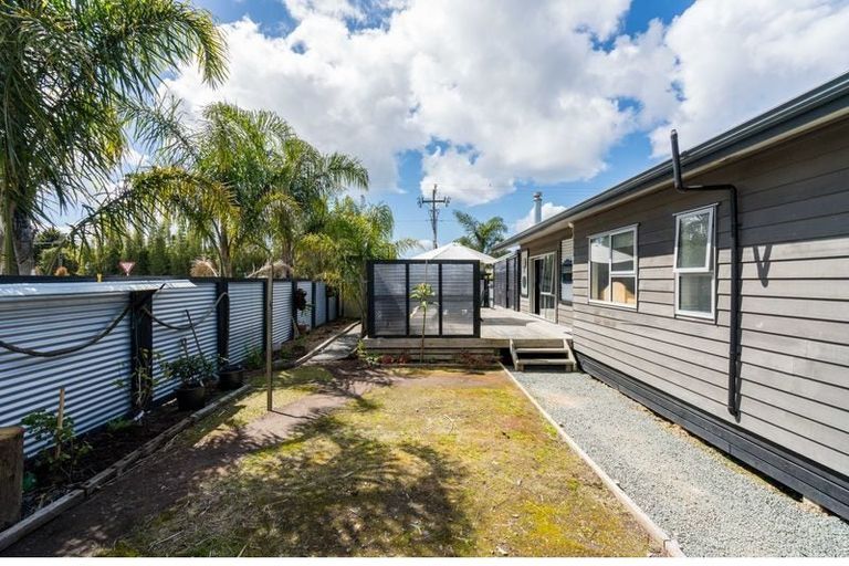 Photo of property in 30 Insley Street, Mangawhai, 0505