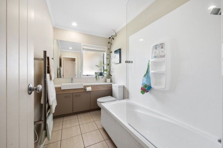 Photo of property in 6 Aviara Court, Northpark, Auckland, 2013