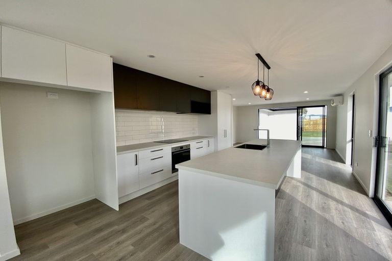 Photo of property in 14 Palmer Avenue, Glen Eden, Auckland, 0602