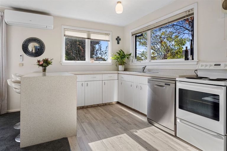 Photo of property in 7 Coates Place, Rangiora, 7400