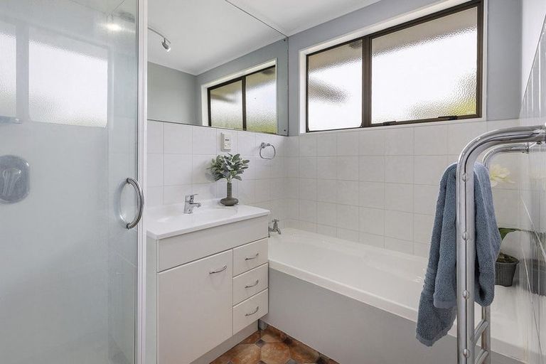 Photo of property in 1 Carvel Lane, Whitby, Porirua, 5024