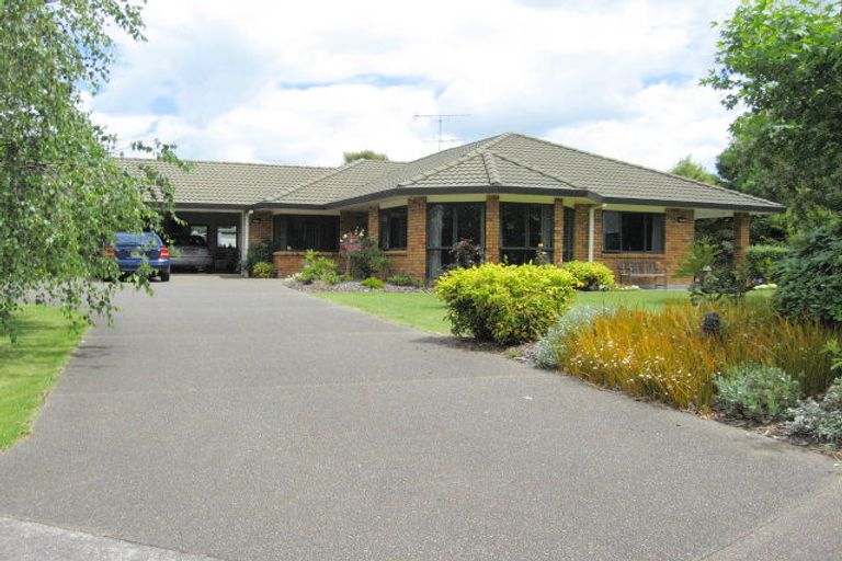 Photo of property in 70 O'connor Drive, Pukekohe, 2120
