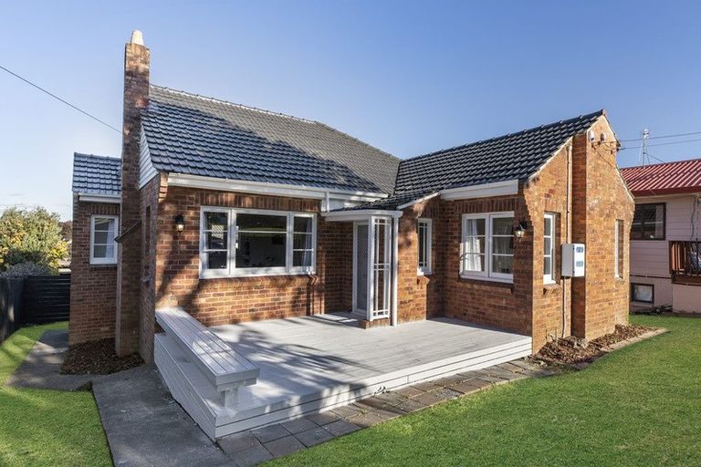 Photo of property in 1/62 Hillcrest Road, Papatoetoe, Auckland, 2025