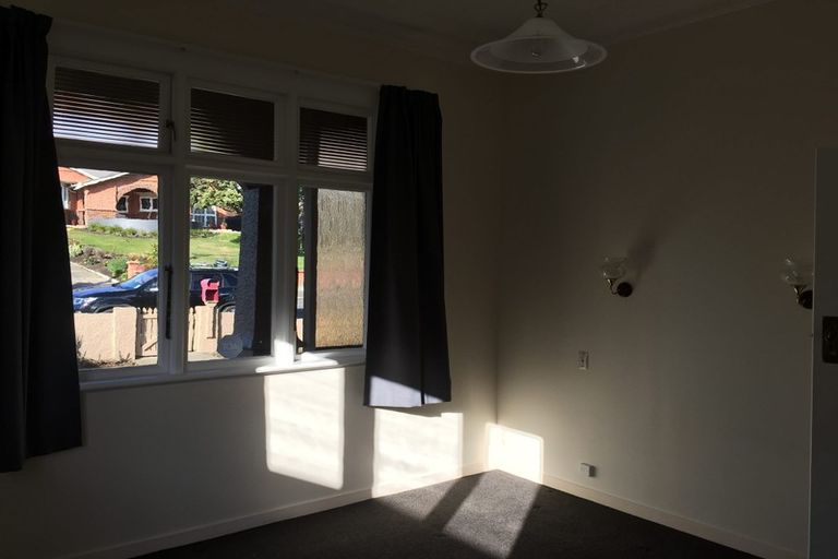 Photo of property in 174 Victoria Road, Saint Clair, Dunedin, 9012