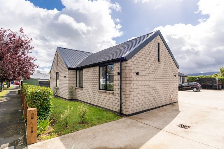 Photo of property in 1a Dey Street, Mosgiel, 9024