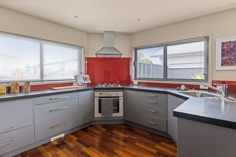 Photo of property in 41a Taradale Road, Marewa, Napier, 4110