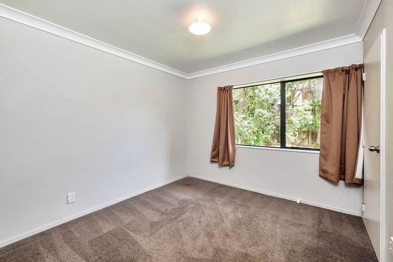 Photo of property in 170 Pooks Road, Swanson, Auckland, 0612