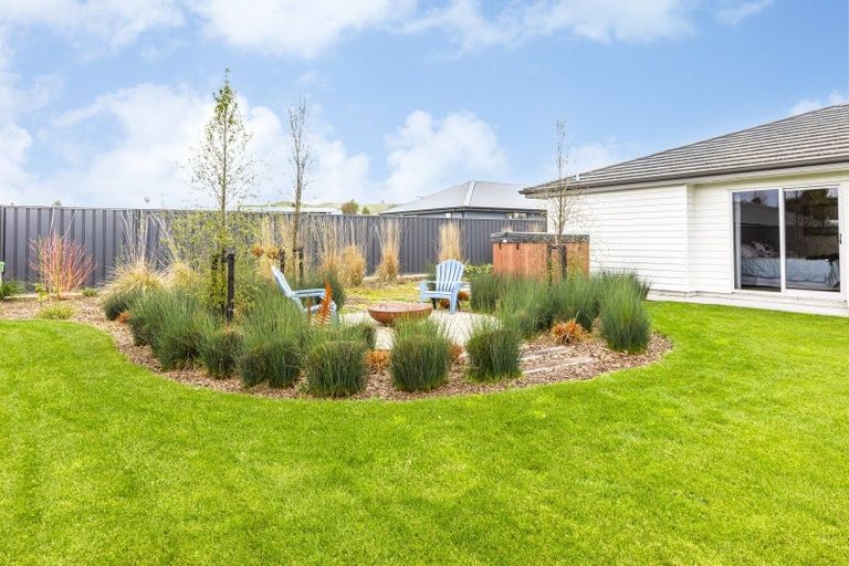 Photo of property in 24 Dee Street, Otane, 4202