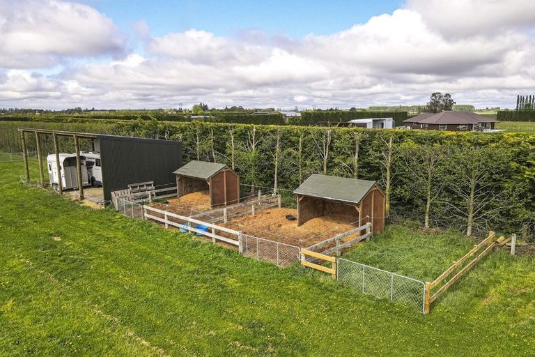 Photo of property in 366 Ashburton Staveley Road, Greenstreet, Ashburton, 7771