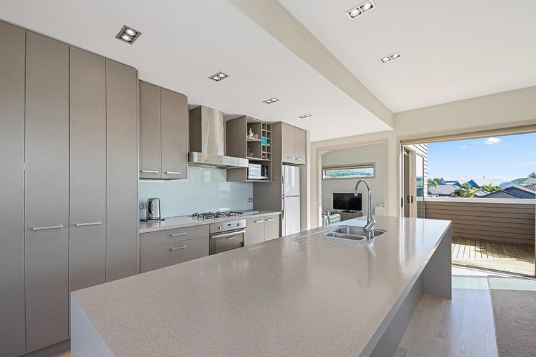 Photo of property in 15 Devoy Drive, Owhata, Rotorua, 3010