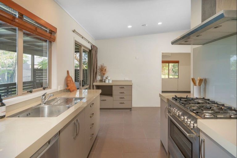 Photo of property in 103 The Tee, Matarangi, Whitianga, 3592