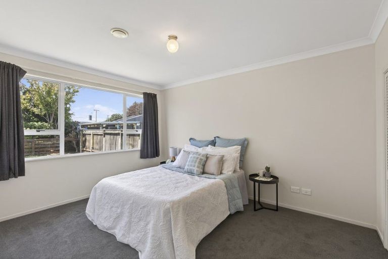 Photo of property in 136a Seaview Road, Westown, New Plymouth, 4310
