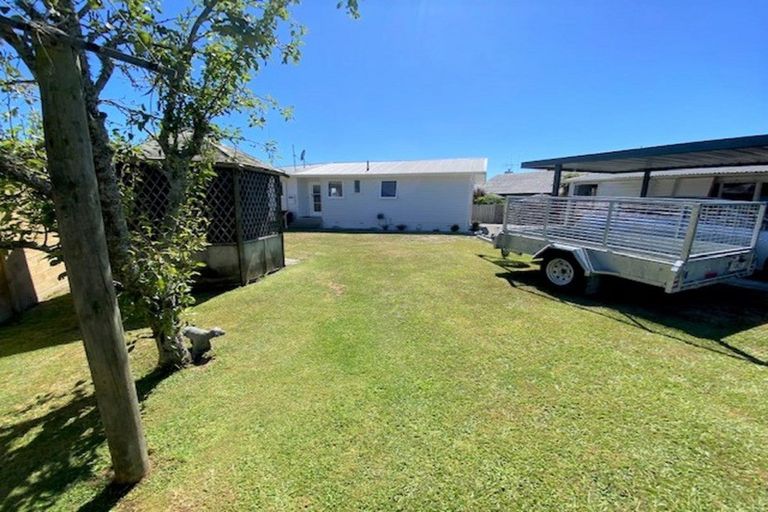 Photo of property in 5 Oxford Street, Tirau, 3410