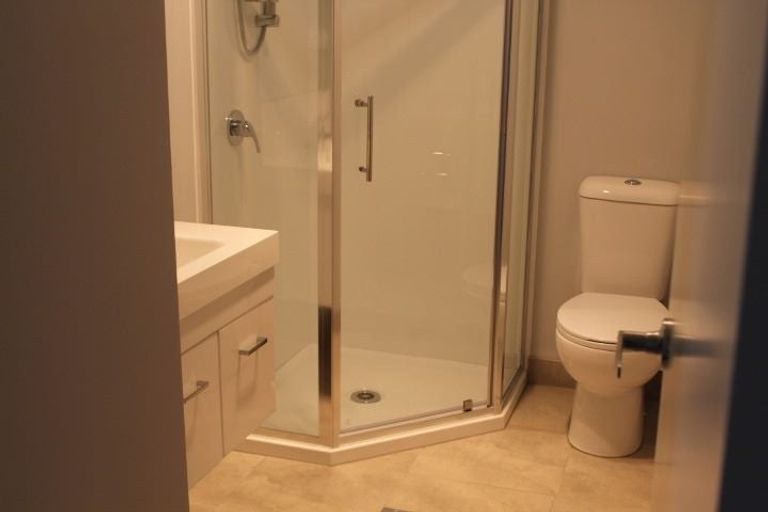 Photo of property in 2/18 Onukutara Place, Huntington, Hamilton, 3281