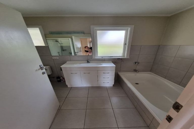 Photo of property in 1/26 Richards Avenue, Forrest Hill, Auckland, 0620