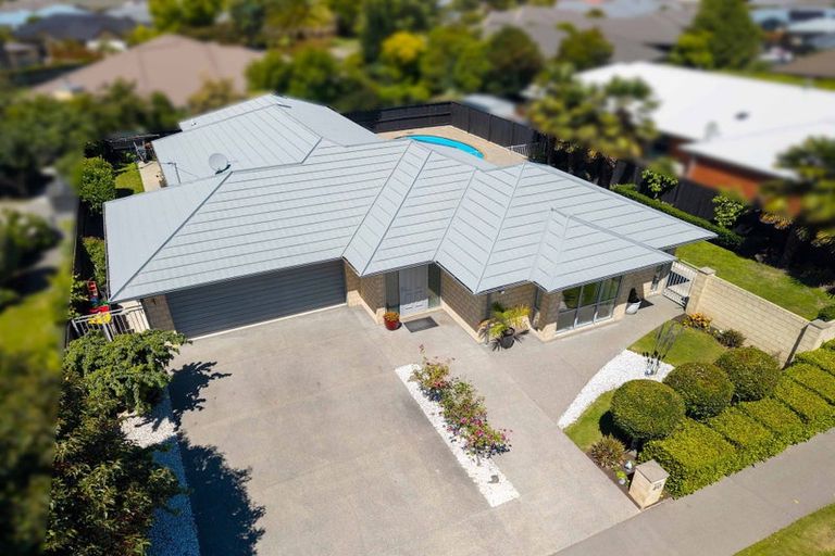 Photo of property in 40 Country Palms Drive, Halswell, Christchurch, 8025