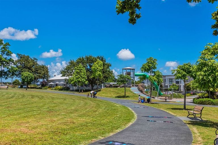 Photo of property in 5 Waipana Street, Hobsonville, Auckland, 0618