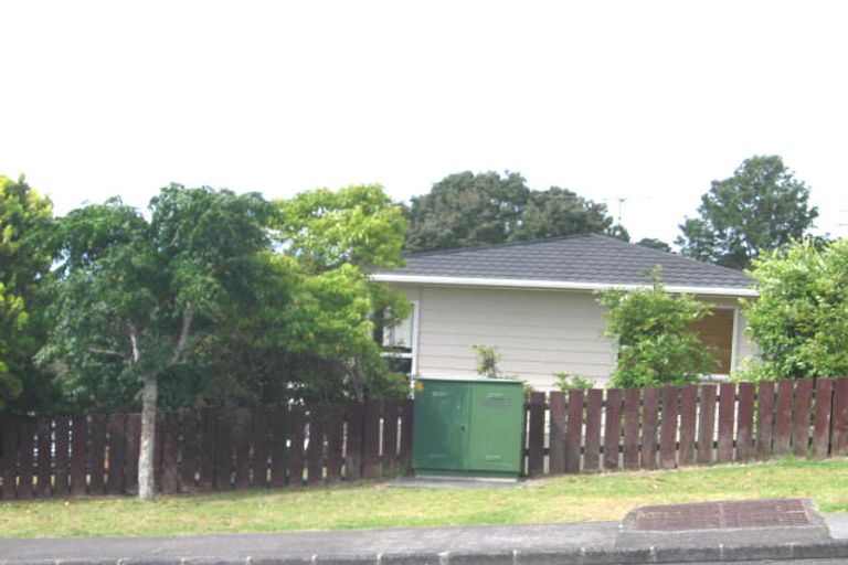 Photo of property in 19 Bayview Road, Bayview, Auckland, 0629