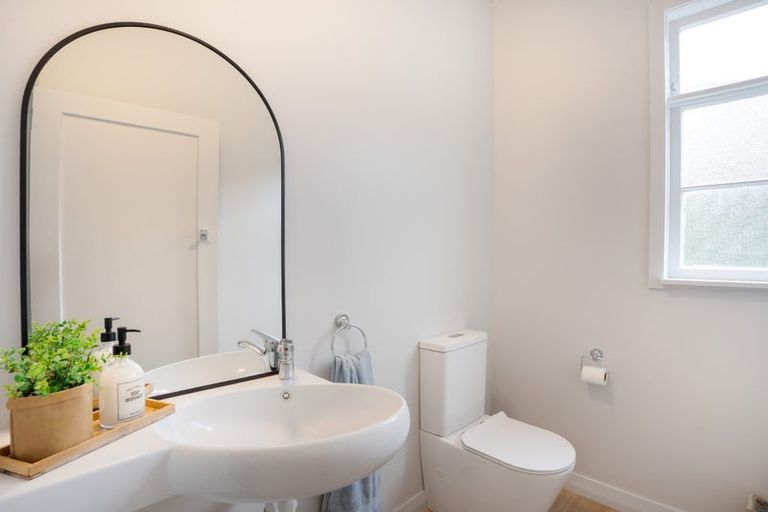 Photo of property in 75 Raukawa Street, Stokes Valley, Lower Hutt, 5019