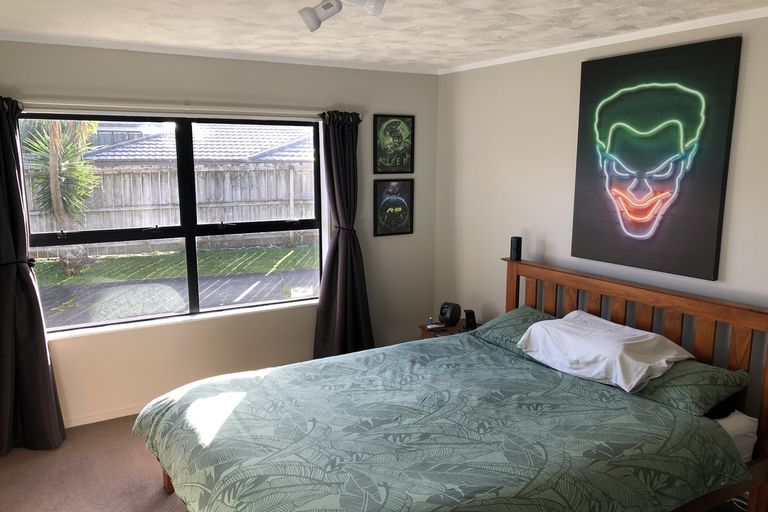 Photo of property in 26 Miriam Corban Heights, Henderson, Auckland, 0612