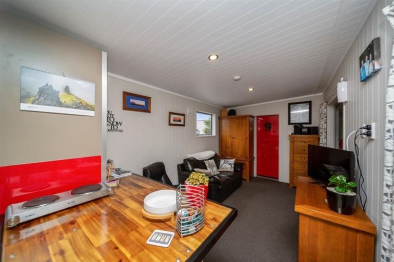 Photo of property in 89 South Road, Manaia, 4612
