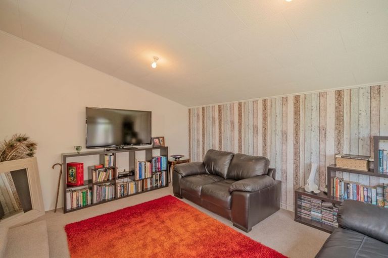 Photo of property in 25 Nicholas Avenue, Whitianga, 3510