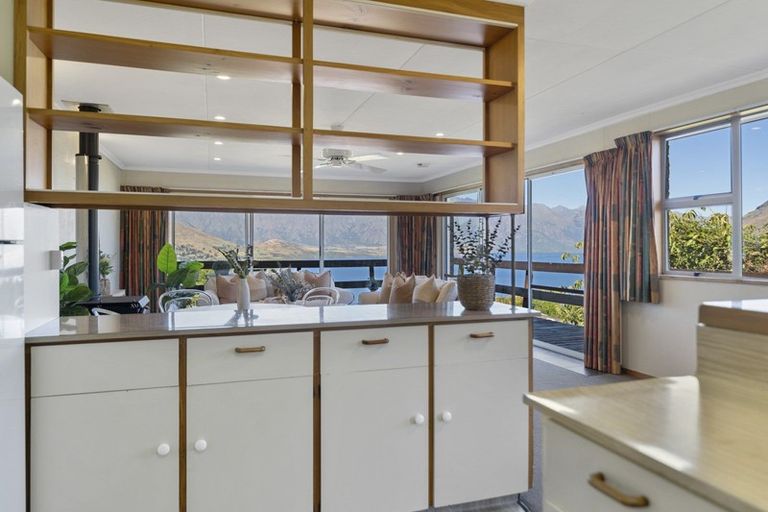 Photo of property in 21b Avalon Crescent, Fernhill, Queenstown, 9300